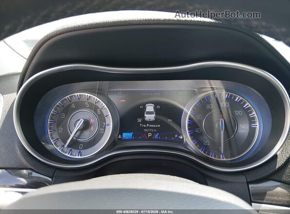 2C3CCAAG4GH229734 2016 CHRYSLER 300 Красный Вид задних сидений