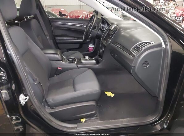 2C3CCAAG4JH275586 2018 CHRYSLER 300 Black წინა სალონის ხედი