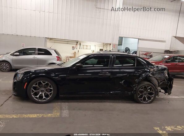 2C3CCAAG4JH275586 2018 CHRYSLER 300 Black სალონის 360-გრადუსიანი ხედი