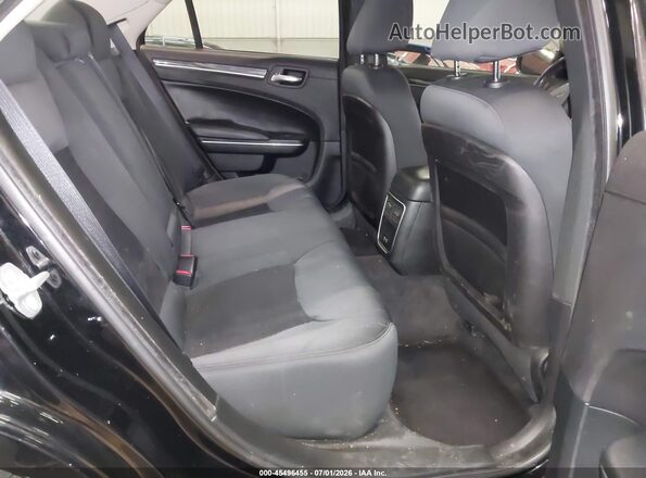2C3CCAAG4JH275586 2018 CHRYSLER 300 Black VIN კოდის სტიკერის ხედი