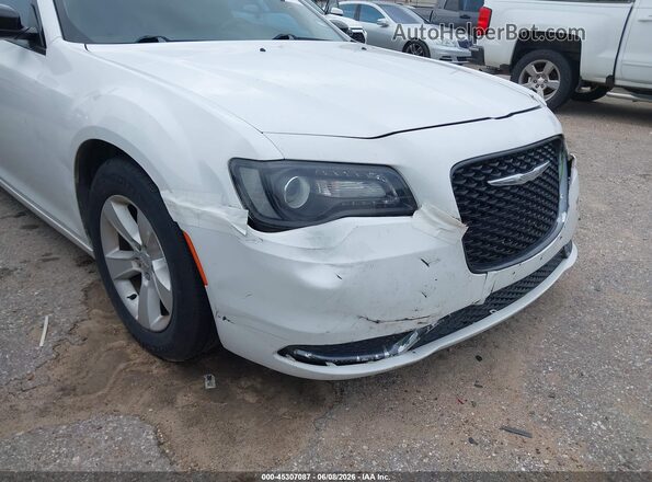 2C3CCAAG4JH291884 2018 CHRYSLER 300 White 