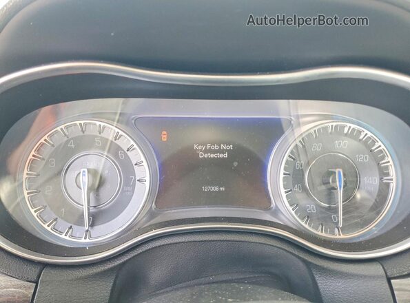 2C3CCAAG4JH340291 2018 CHRYSLER 300 Черный Вид щитка приборов