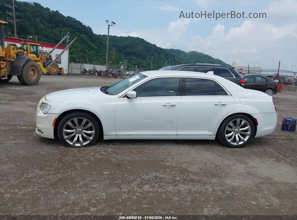 2C3CCAAG5GH343774 2016 CHRYSLER 300 White Панорамний вид салону 360°
