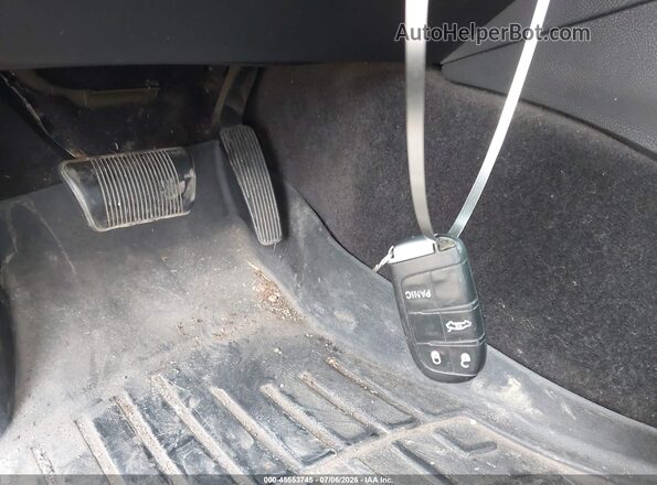 2C3CCAAG5GH343774 2016 CHRYSLER 300 White Вид панелі приладів