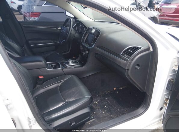 2C3CCAAG5HH521703 2017 CHRYSLER 300 White წინა სალონის ხედი