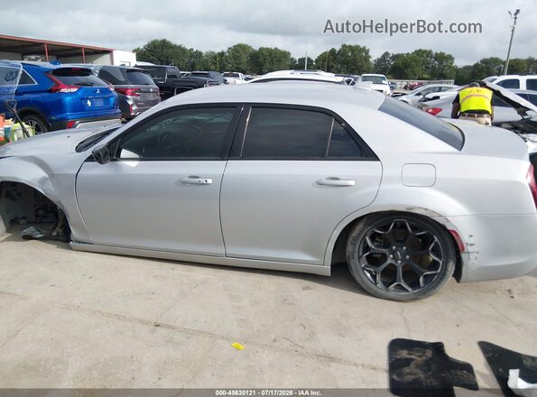 2C3CCAAG5KH610534 2019 CHRYSLER 300 Серебряный 