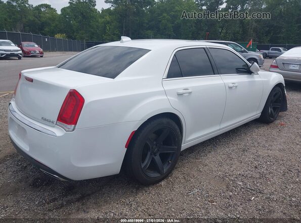 2C3CCAAG5KH648197 2019 CHRYSLER 300 White Tył prawy