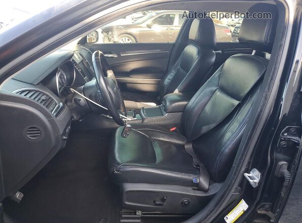 2C3CCAAG5KH738675 2019 CHRYSLER 300 Black წინა სალონის ხედი
