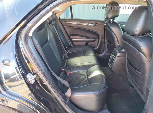 2C3CCAAG5KH738675 2019 CHRYSLER 300 Black უკანა სავარძლების ხედი