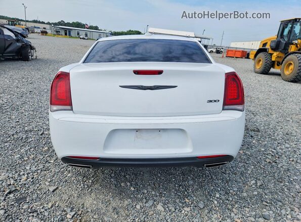 2C3CCAAG5NH241467 2022 CHRYSLER 300 White Widok z tyłu