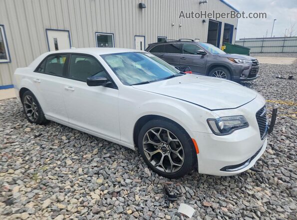 2C3CCAAG6JH320978 2018 CHRYSLER 300 White Przód prawy