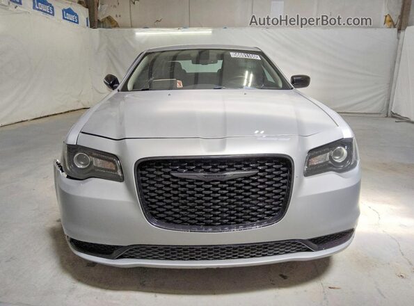 2C3CCAAG6MH644839 2021 CHRYSLER 300 Серебряный Вид спереди