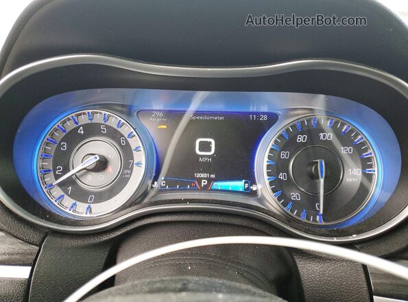 2C3CCAAG7JH308192 2018 CHRYSLER 300 Charcoal Instrument cluster view
