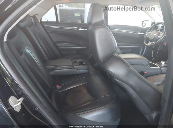 2C3CCAAG7JH326093 2018 CHRYSLER 300 Black Widok naklejki z numerem VIN