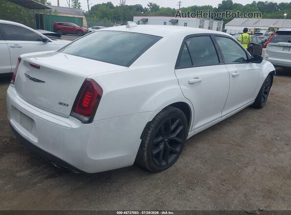 2C3CCAAG7LH128343 2020 CHRYSLER 300 Белый Задняя правая четверть