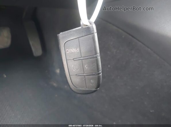 2C3CCAAG7LH128343 2020 CHRYSLER 300 Белый Вид панели приборов