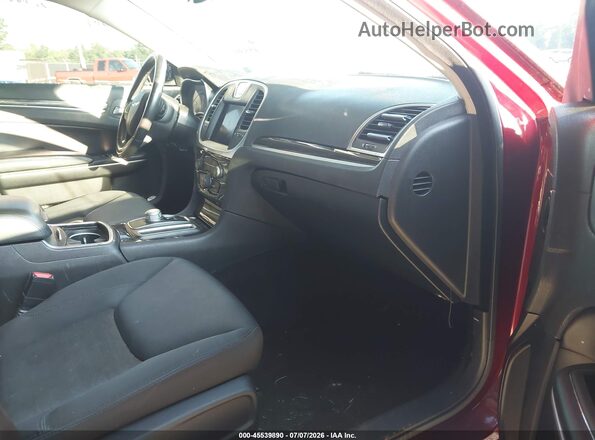 2C3CCAAG7MH570847 2021 CHRYSLER 300 Красный Вид салона спереди