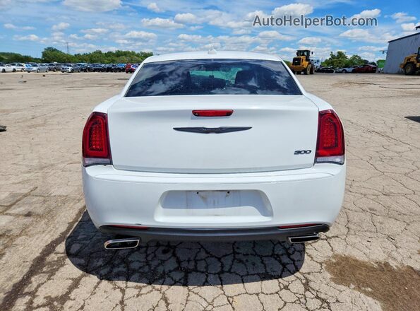 2C3CCAAG7NH134324 2022 CHRYSLER 300 White უკანა ხედი