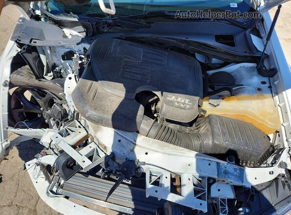 2C3CCAAG7NH134324 2022 CHRYSLER 300 White უკანა სალონის ხედი