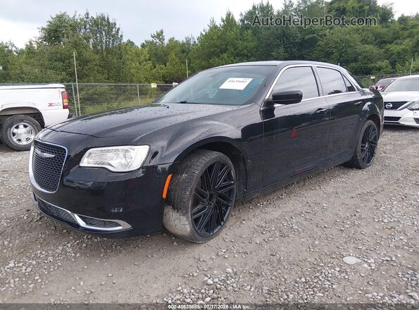 2C3CCAAG8JH209042 2018 CHRYSLER 300 Black Առջևի ձախ երեք քառորդ տեսարան