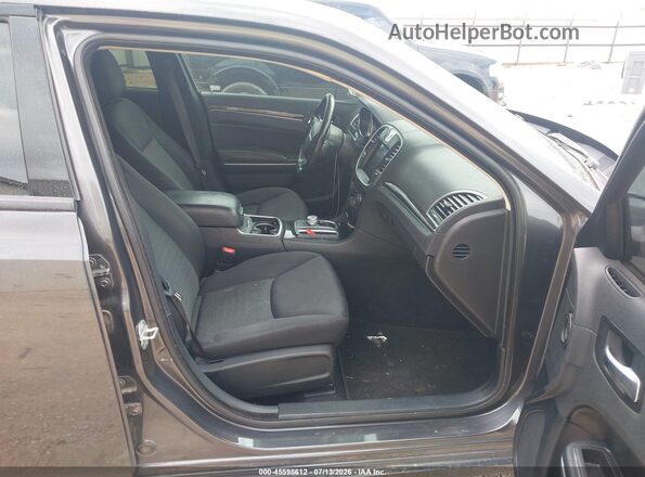 2C3CCAAG9KH590966 2019 CHRYSLER 300 Gray Widok wnętrza z przodu
