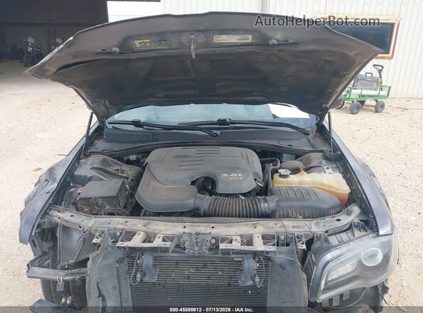 2C3CCAAG9KH590966 2019 CHRYSLER 300 Gray Widok z tyłu