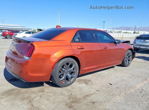 2C3CCAAG9LH209246 2020 CHRYSLER 300 Orange Задня права чверть