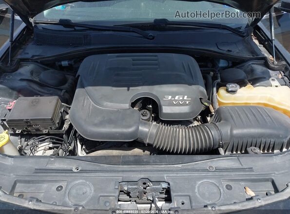 2C3CCAAGXGH273947 2016 CHRYSLER 300 Коричневый Вид сзади