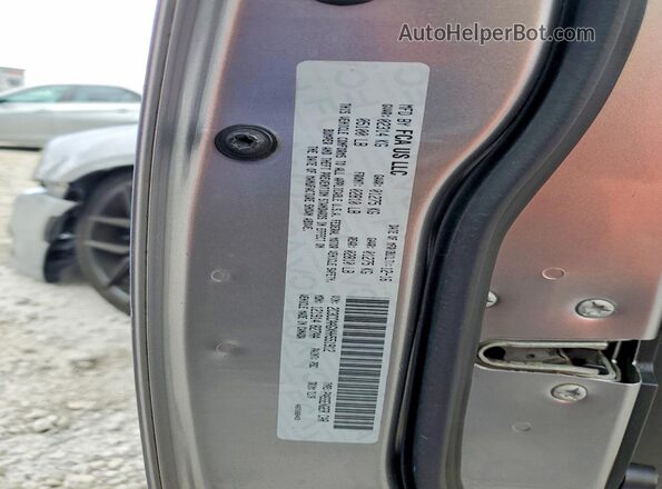 2C3CCAAGXHH551912 2017 CHRYSLER 300 Silver Вид наклейки з VIN-кодом