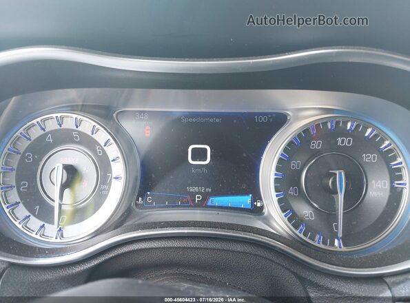 2C3CCAAGXJH324645 2018 CHRYSLER 300 Серый Вид задних сидений