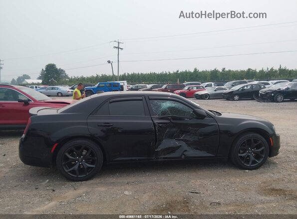 2C3CCABG0NH135264 2022 CHRYSLER 300 Black Widok wnętrza z tyłu