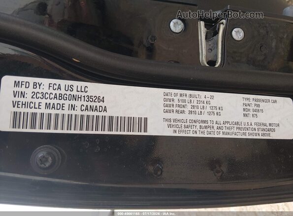 2C3CCABG0NH135264 2022 CHRYSLER 300 Black Widok komory silnika