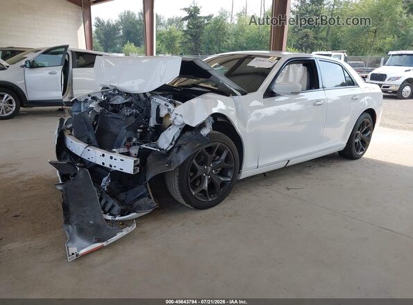 2C3CCABG0NH167566 2022 CHRYSLER 300 White წინა მარცხენა ხედი სამი მეოთხედიდან