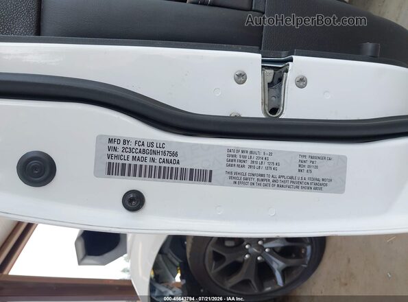 2C3CCABG0NH167566 2022 CHRYSLER 300 White ძრავის განყოფილების ხედი