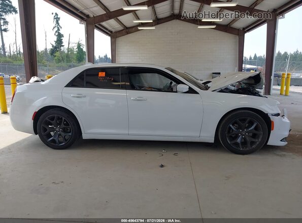 2C3CCABG0NH167566 2022 CHRYSLER 300 White სალონის 360-გრადუსიანი ხედი