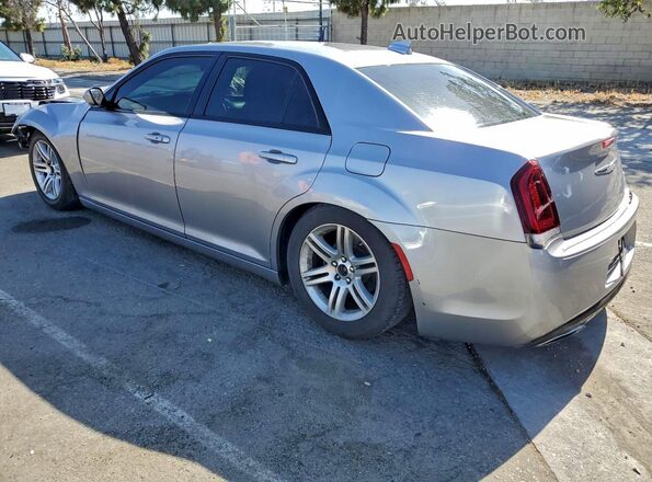 2C3CCABG1JH214100 2018 CHRYSLER 300 Silver Trasero izquierdo