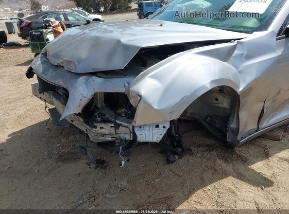 2C3CCABG1JH214291 2018 CHRYSLER 300 Серебряный Вид спереди