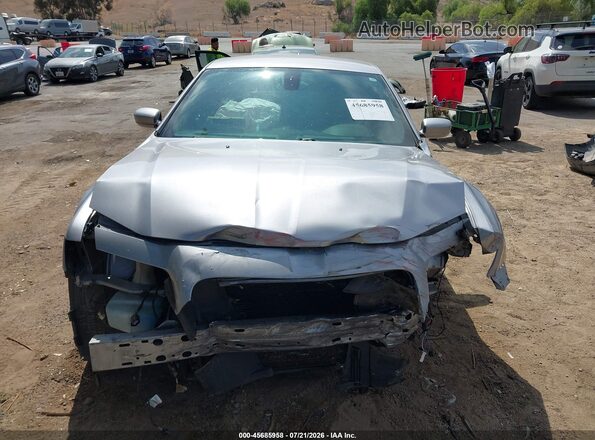 2C3CCABG1JH214291 2018 CHRYSLER 300 Серебряный Вид щитка приборов