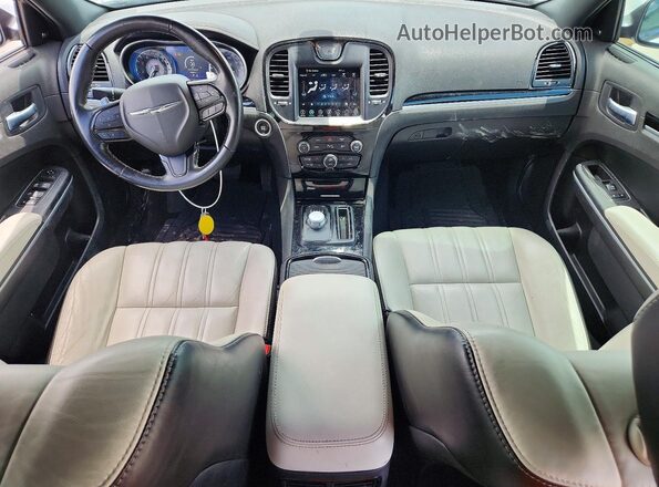 2C3CCABG1MH626330 2021 CHRYSLER 300 White წინა პანელის ხედი