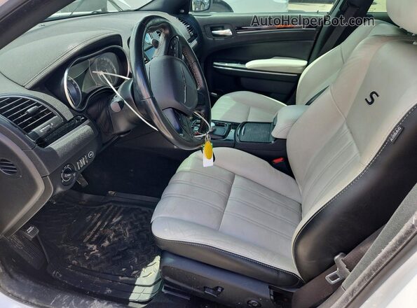 2C3CCABG1MH626330 2021 CHRYSLER 300 White წინა სალონის ხედი