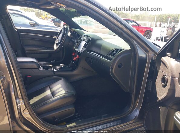 2C3CCABG2JH227745 2018 CHRYSLER 300 Серый Вид салона спереди