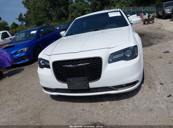 2C3CCABG3GH269429 2016 CHRYSLER 300 Белый Вид щитка приборов