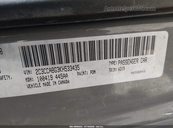 2C3CCABG3KH533435 2019 CHRYSLER 300 Gray ძრავის განყოფილების ხედი