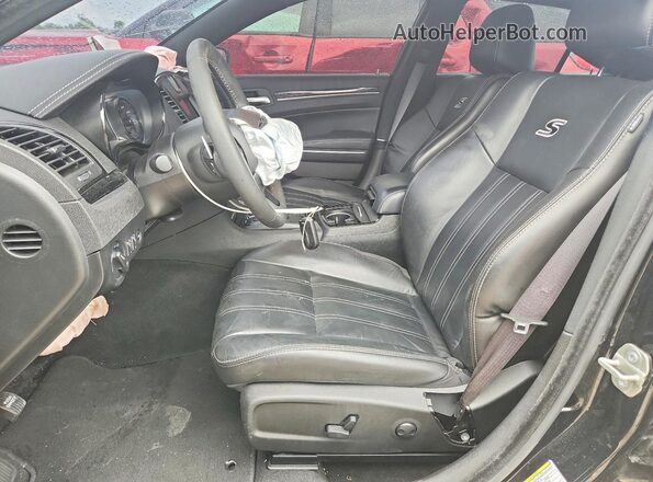 2C3CCABG4PH633244 2023 CHRYSLER 300 Black Вид салону спереду