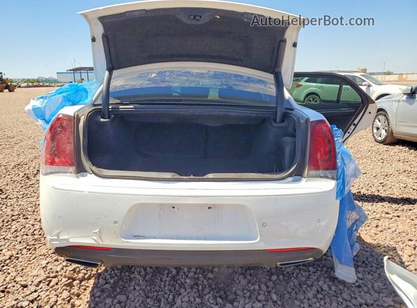 2C3CCABG5PH577427 2023 CHRYSLER 300 White Հետևի տեսք