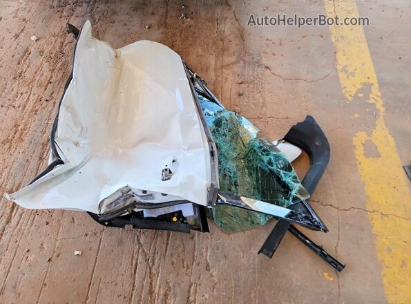 2C3CCABG5PH577427 2023 CHRYSLER 300 White Շարժիչի բաժամունքի տեսք