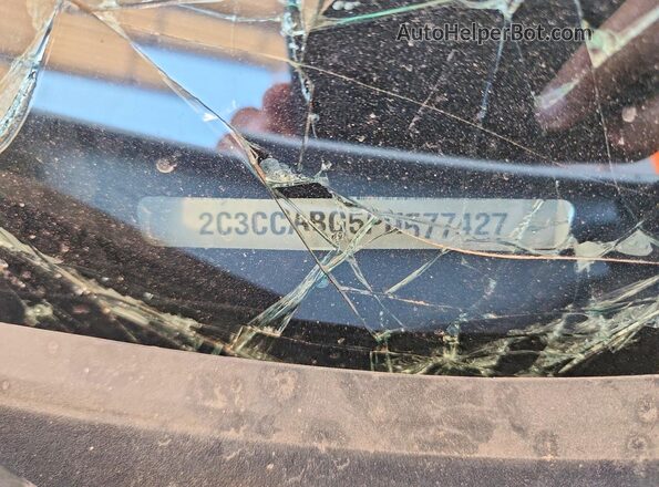 2C3CCABG5PH577427 2023 CHRYSLER 300 White VIN կոդի պիտակի տեսք