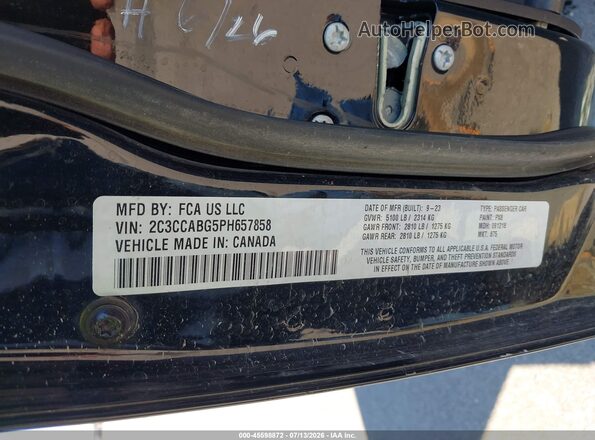 2C3CCABG5PH657858 2023 CHRYSLER 300 Black Շարժիչի բաժամունքի տեսք