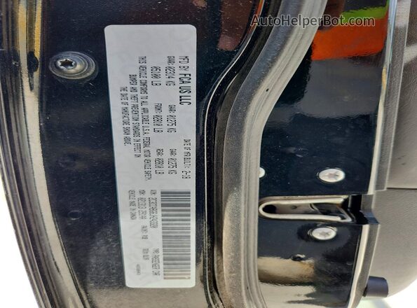 2C3CCABG6JH243320 2018 CHRYSLER 300 Black Engine compartment view
