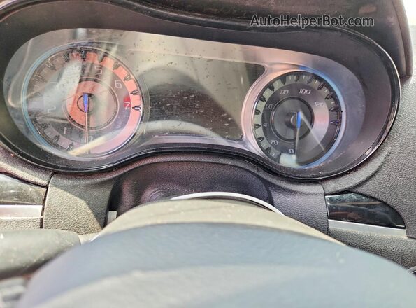 2C3CCABG6JH243320 2018 CHRYSLER 300 Black Instrument cluster view